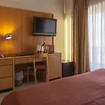 西尔肯隆纳达尔巴酒店 3*