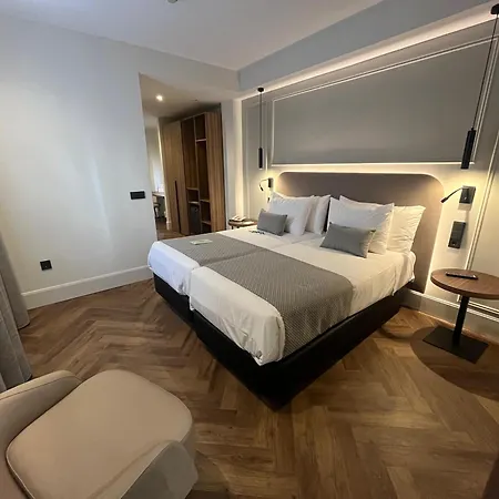 Silken Rona Dalba 3* سلامنكا