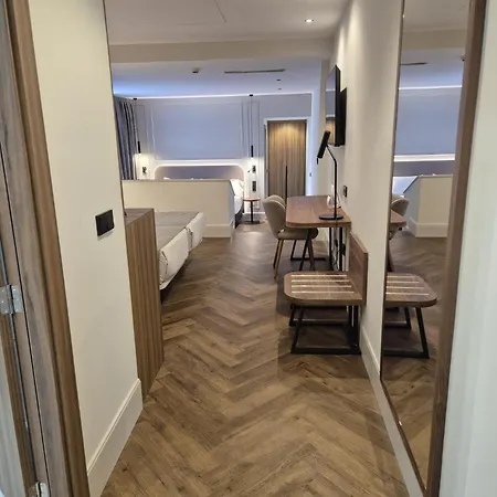 Ξενοδοχείο Silken Rona Dalba