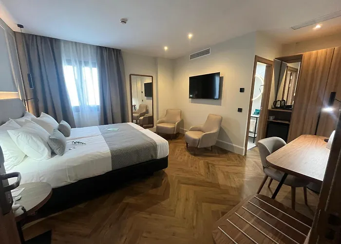 シルケン　ロナ　ダルバ ホテル サラマンカ