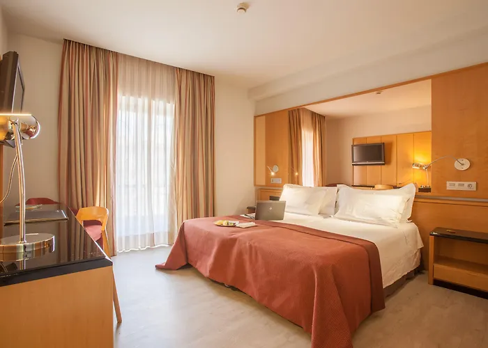 ホテル シルケン　ロナ　ダルバ 3*