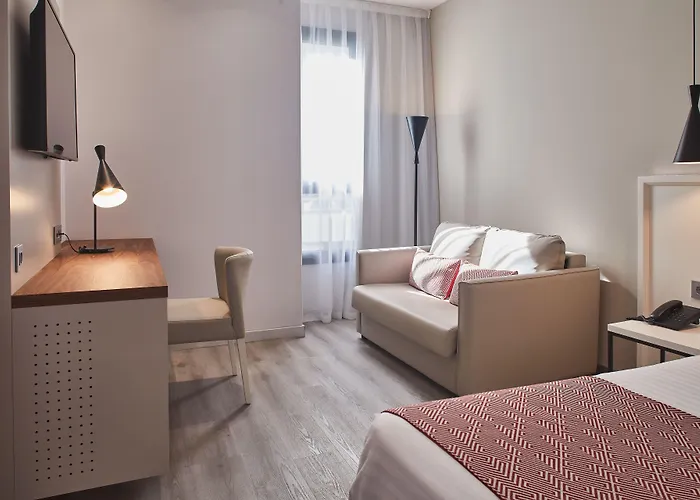 ホテル シルケン　ロナ　ダルバ 3*